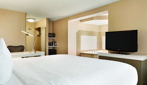 Room, 1 King Bed, Jetted Tub