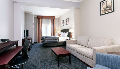 Room, 1 King Bed, Accessible, Non Smoking (Mobility, Roll-In Shower)