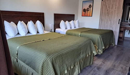 Standard Room, 2 Queen Beds
