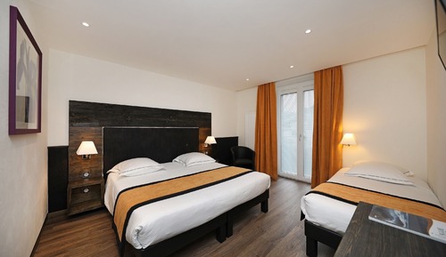 Triple Room