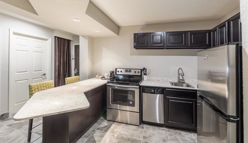 Standard Suite, Multiple Beds, Non Smoking, Kitchen