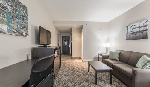 Standard Suite, 2 Queen Beds, Non Smoking, Refrigerator & Microwave (Shower Only;with Sofabed)