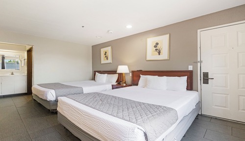 Suite, 2 Queen Beds, Non Smoking