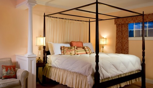 Rosalyn Elkan Suite, Cottage