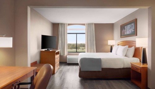 Standard Room, 1 King Bed, Accessible