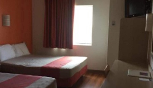 Deluxe Room, 2 Queen Beds, Non Smoking, Refrigerator & Microwave