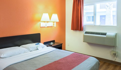 Standard Room, 1 Double Bed, Accessible, Non Smoking