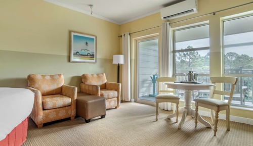 Studio, 1 King Bed, Accessible, Bay View (Hearing, Roll-In Shower)