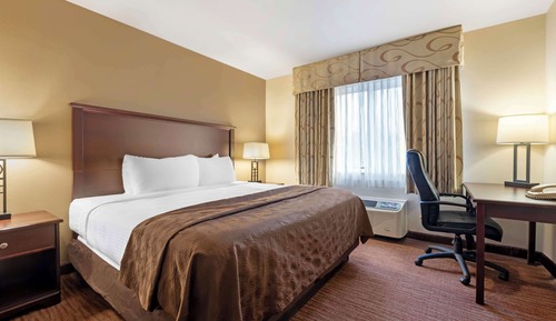Suite, Multiple Beds, Non Smoking, Refrigerator & Microwave