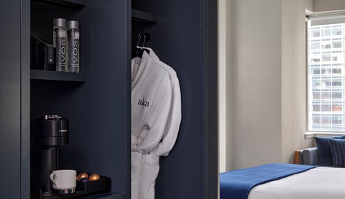 Room, 1 Queen Bed (Platinum)