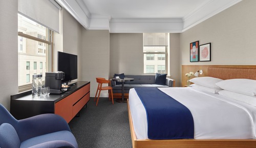 Premium Room, 1 King Bed, Corner