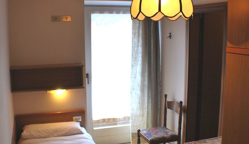 Single Room, Balcony