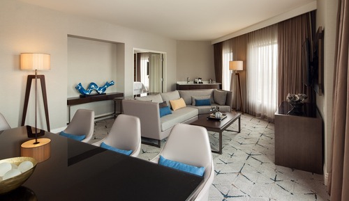Suite, 1 Bedroom, Corner (Mobility Accessible, Tub)