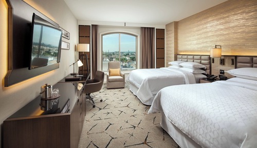 Traditional Room, 2 Queen Beds, Non Smoking