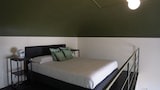 Junior Studio Suite, 1 King Bed with Sofa bed, Non Smoking, City View
