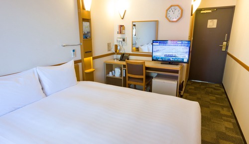 Standard Double Room, Smoking