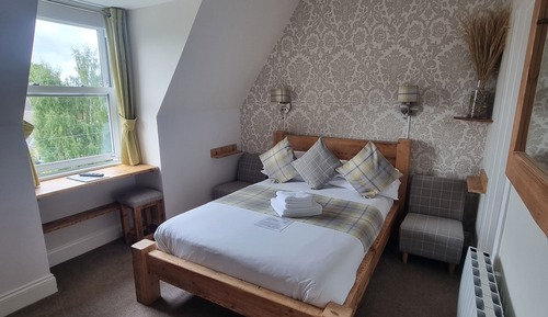 Double Room, Ensuite (Room 6)