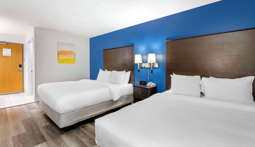 Standard Room, 2 Queen Beds, Non Smoking