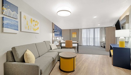 Room, 1 King Bed with Sofa bed, Non Smoking (Roll in Shower)