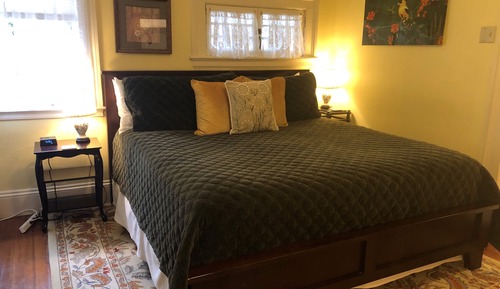 Deluxe Room, 1 King Bed, Fireplace, Garden View