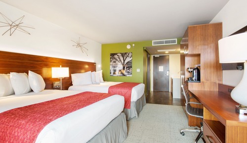 Room, 2 Queen Beds, Balcony