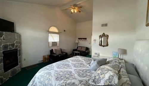Gabriel Room