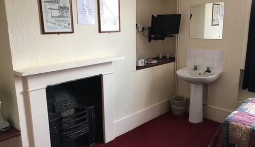 Twin Room, Shared Bathroom