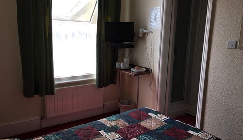 Twin Room, Ensuite