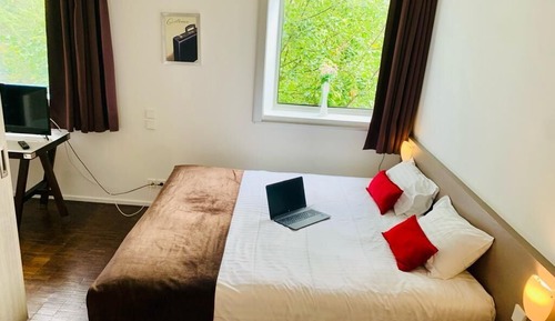 Executive Suite Plus