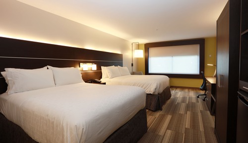 Standard Room, 2 Queen Beds, Accessible (Mobil, Comm, Roll Shwr)