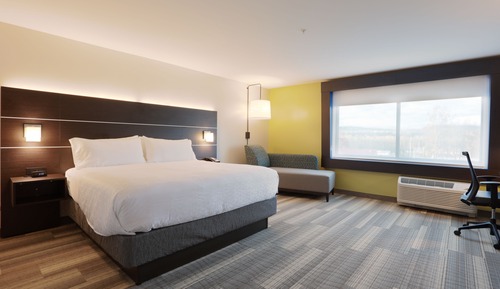 Standard Room, 1 King Bed, Accessible (Communications, Low Floor)