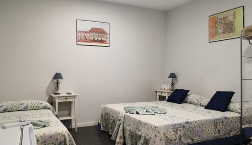 Triple Room