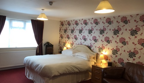 Luxury Double Room, Ensuite, Garden View (Bath and Shower)