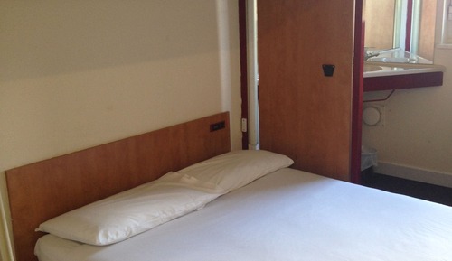 Basic Triple Room, 1 Bedroom (Shared)