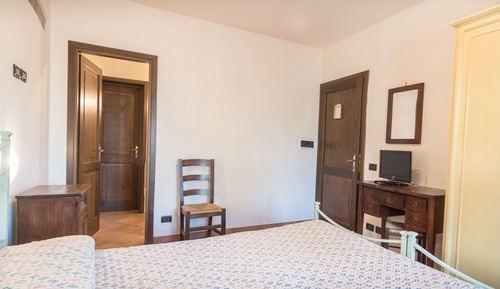 Business Double Room, Private Bathroom, Garden View (Tulipano)