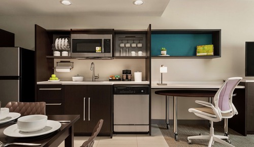 Suite, 1 King Bed, Accessible, Bathtub