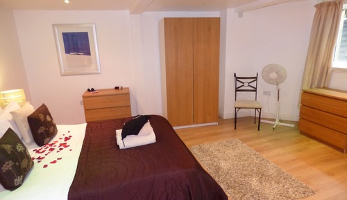 Room, 2 Bedrooms (Lower ground Floor)