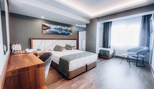 Family Room, Multiple Beds