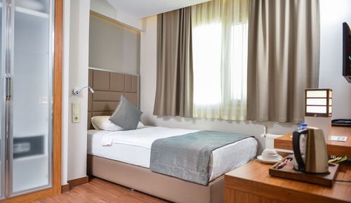 Economy Single Room, 1 Large Twin Bed