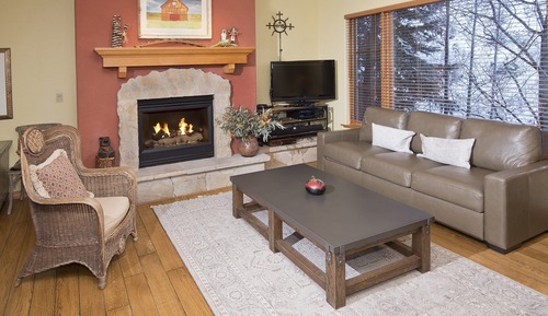Condo, 2 Bedrooms
