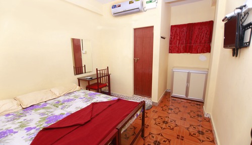 A/C Economic Triple Bed Room