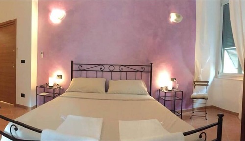 Double Room (Glicine)