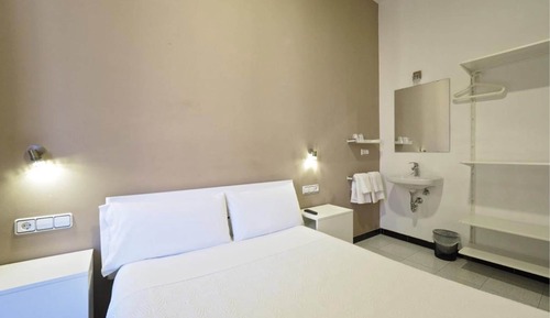 Double Room, 1 Double Bed, Shared Bathroom
