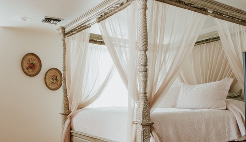 Eiffel Tower Room