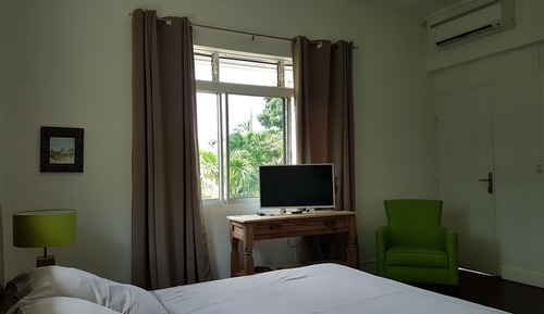 Deluxe Double Room, 1 Queen Bed, Ensuite, Garden View