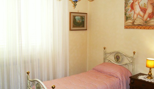 Basic Triple Room