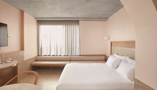 Room, 1 King Bed (Essential)