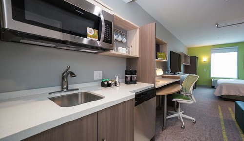 Studio Suite, 1 King Bed, Non Smoking