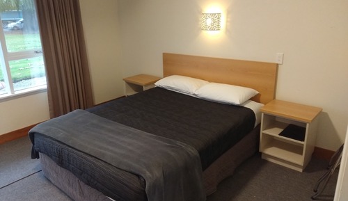 Room (Budget Queen)