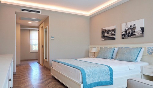 Superior Deluxe Room